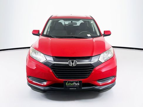 Used 2016 Honda HR-V LX image 2