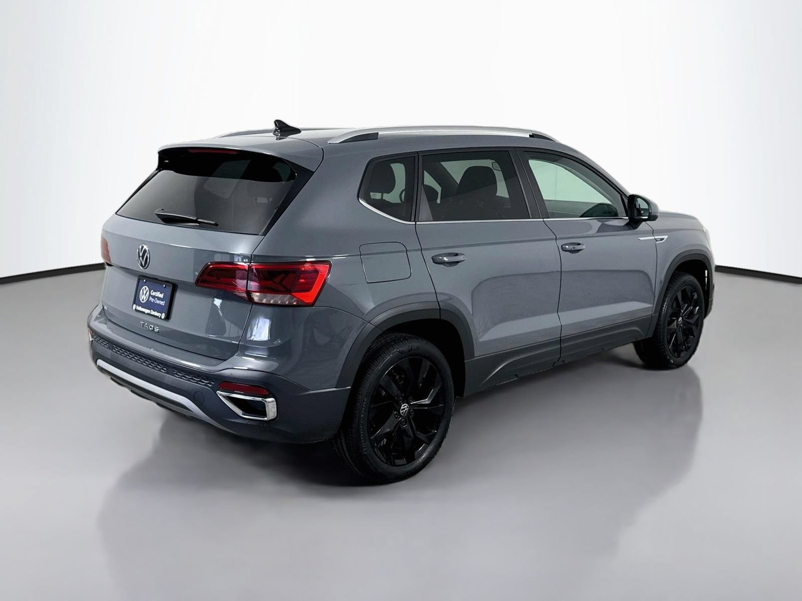 Certified 2023 Volkswagen Taos SE FWD image 9