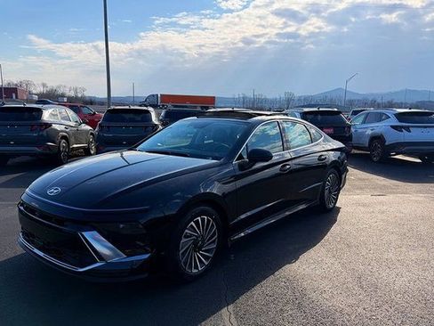 New 2026 Hyundai Sonata Limited image 3