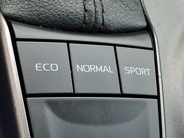 Used 2024 Toyota Camry SE FWD image 23