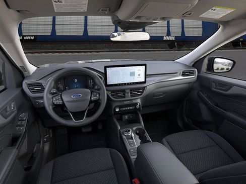 New 2025 Ford Escape Active w/ Active Premium Tech Pack image 33