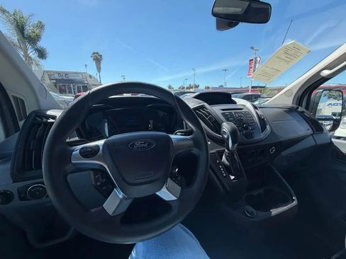 Used 2019 Ford Transit 350 XLT image 8