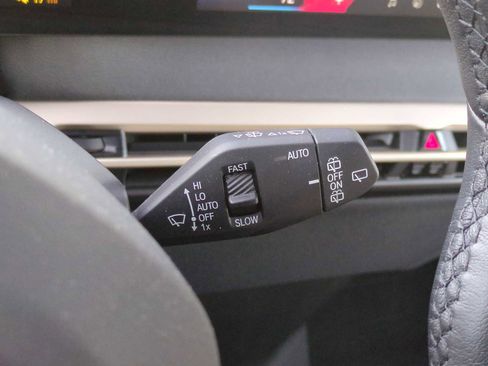 New 2025 BMW iX xDrive50 image 27