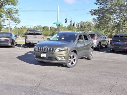 Used 2021 Jeep Cherokee Limited AWD/4WD image 2