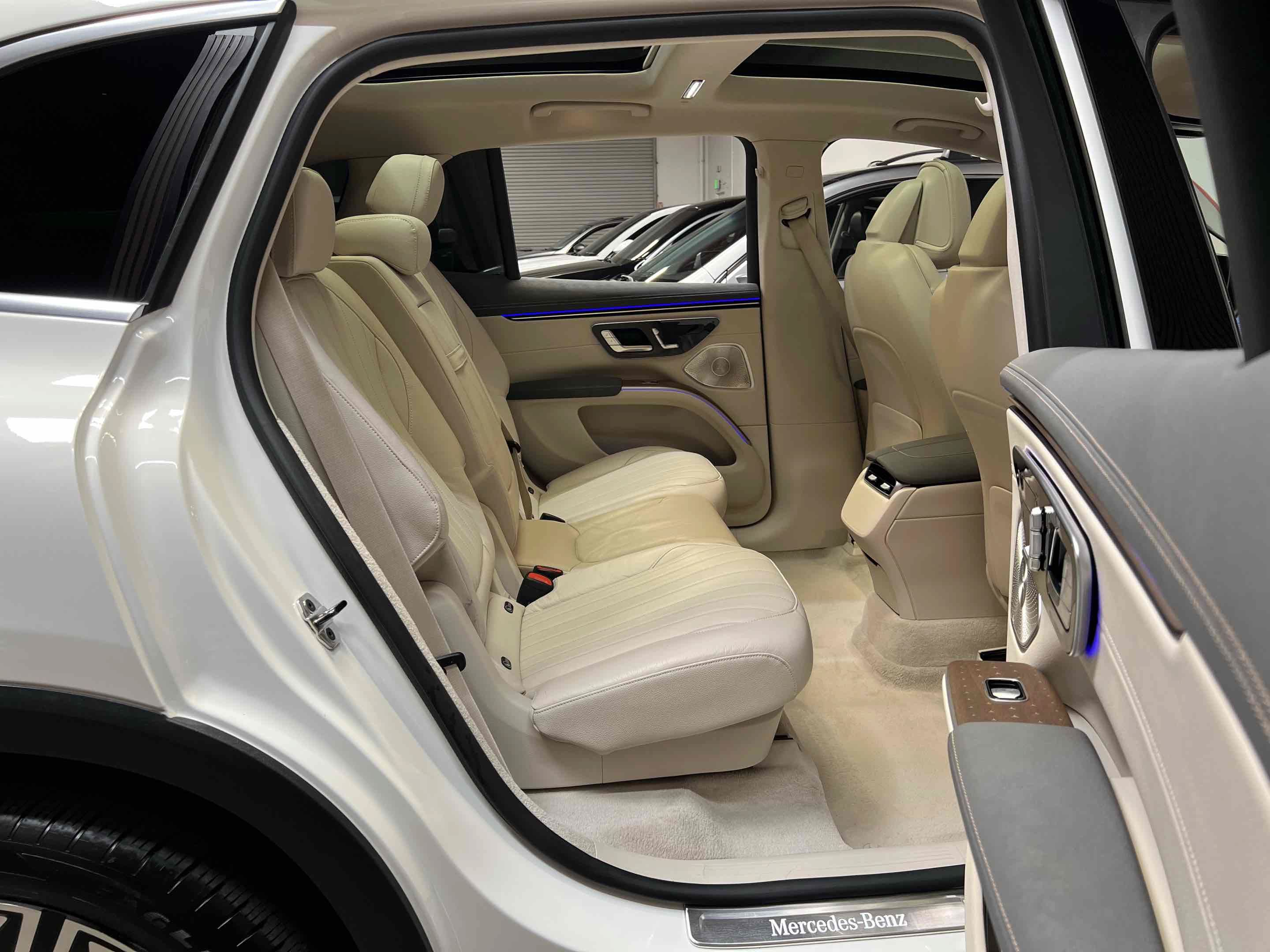 Used 2023 Mercedes-Benz EQS 450+ SUV image 24