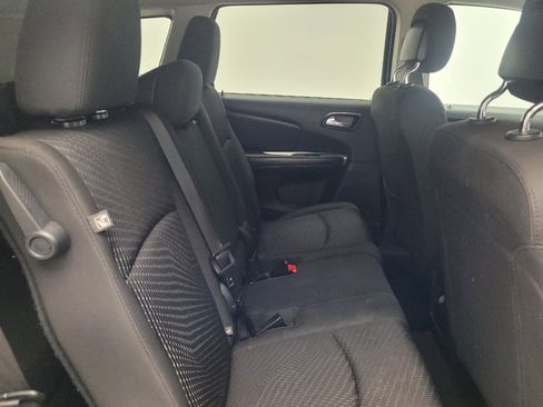 Used 2018 Dodge Journey SE FWD image 19