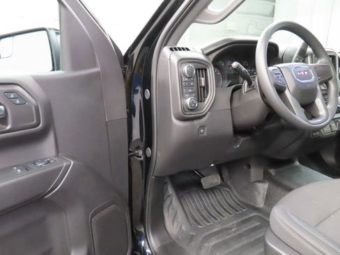 Used 2025 GMC Sierra 1500 Pro w/ Pro Value Package AWD/4WD image 45