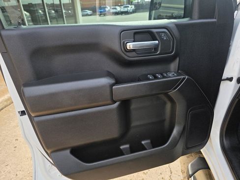 Used 2022 Chevrolet Silverado 1500 Custom AWD/4WD image 11