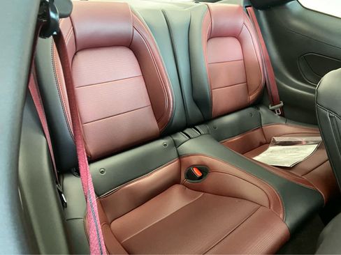 Used 2025 Ford Mustang GT Premium RWD image 17