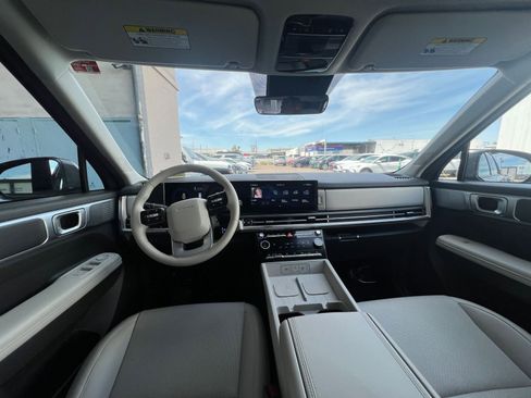 Used 2025 Hyundai Santa Fe SEL image 35