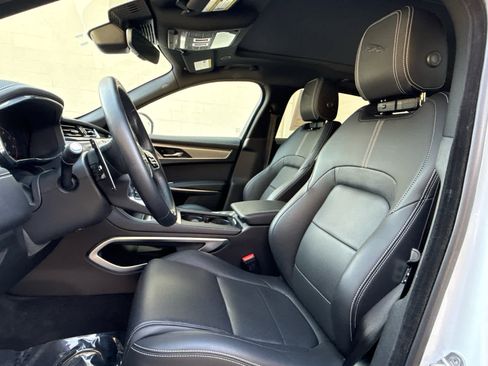 Certified 2025 Jaguar F-PACE R-Dynamic S image 12