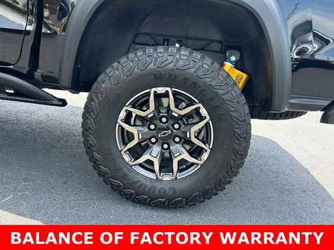 Used 2025 Chevrolet Colorado ZR2 w/ Technology Package AWD/4WD image 10