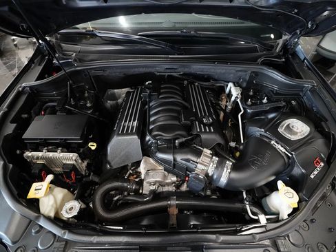 Used 2016 Jeep Grand Cherokee SRT image 58