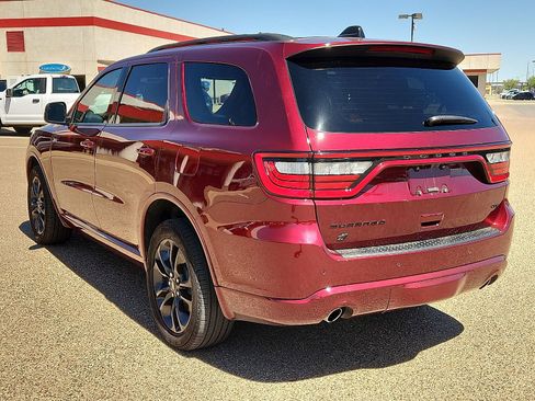 Used 2025 Dodge Durango GT AWD/4WD image 3