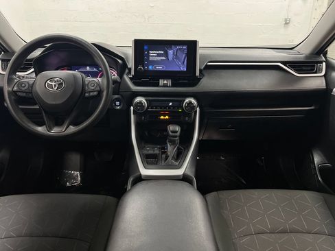 Used 2023 Toyota RAV4 XLE w/ Convenience Package FWD image 14