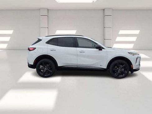 Certified 2025 Buick Envision Sport Touring image 6