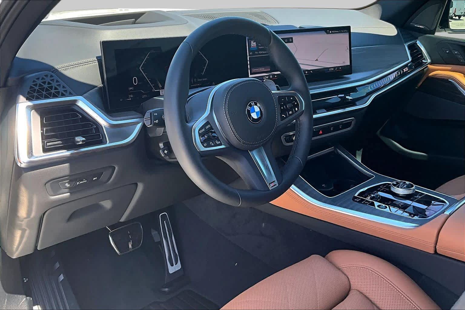Used 2026 BMW X5 xDrive40i w/ Executive Package AWD/4WD image 16