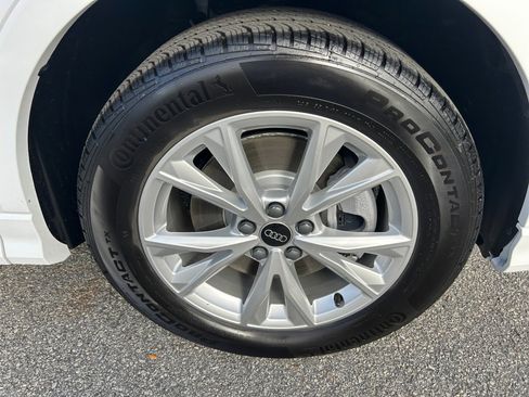 Certified 2025 Audi Q3 2.0T Premium w/ Convenience Package image 25