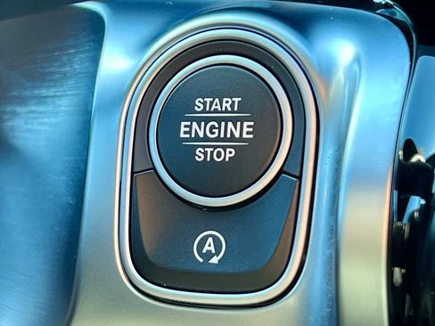 Certified 2025 Mercedes-Benz GLB 250 4MATIC image 30