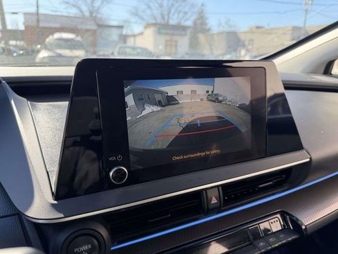 Used 2024 Toyota Prius XLE image 32