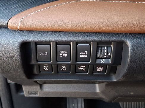 Used 2022 Subaru Forester Touring AWD/4WD image 28