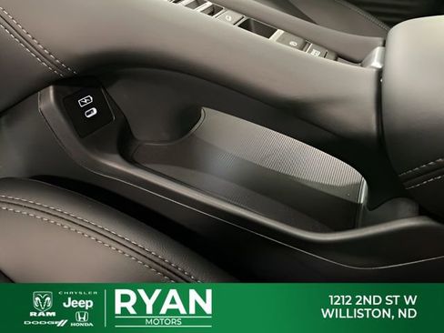 New 2026 Honda HR-V EX-L image 28