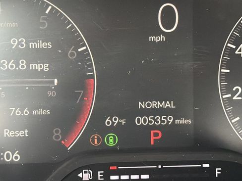 Used 2025 Honda Civic Sport image 13