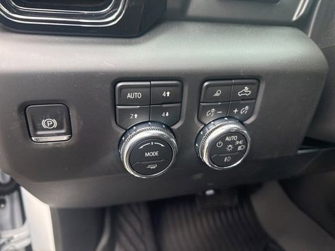 New 2026 GMC Sierra 1500 AT4 w/ AT4 Premium Package image 15