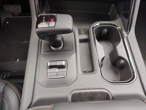 New 2026 GMC Sierra 1500 AT4 w/ Technology Package AWD/4WD image 13