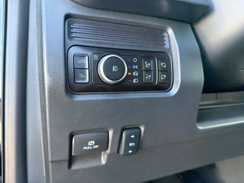 Used 2025 Ford F350 Platinum AWD/4WD image 12