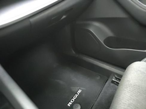 Used 2026 Nissan Rogue SV AWD/4WD image 20