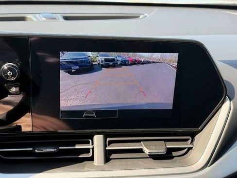 New 2026 Chevrolet Trax LS w/ Driver Confidence Package FWD image 17
