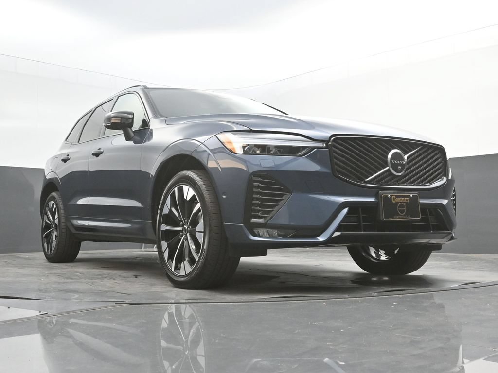 Certified 2026 Volvo XC60 B5 Plus AWD/4WD image 36