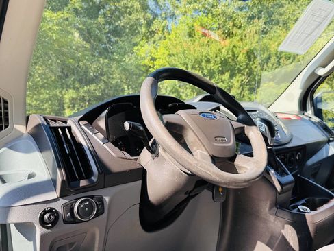 Used 2019 Ford Transit 150 148 Medium Roof image 10