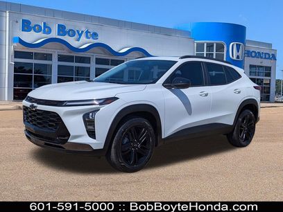 Used 2026 Chevrolet Trax ACTIV w/ Sunroof Package