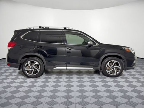 Used 2022 Subaru Forester Touring w/ Popular Package #3 AWD/4WD image 8