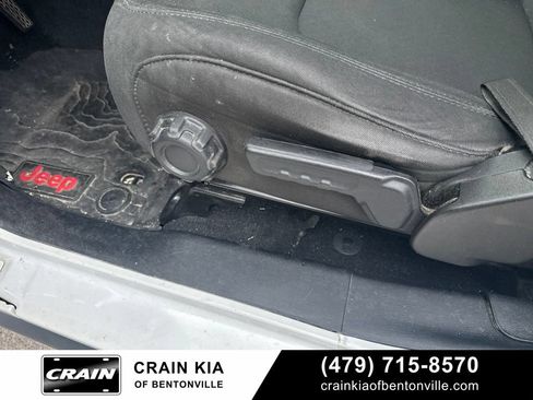 Used 2021 Jeep Wrangler Unlimited Sport AWD/4WD image 16