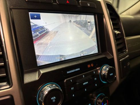 Used 2020 Ford F350 Lariat AWD/4WD image 21