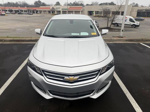 Used 2018 Chevrolet Impala LT image 14