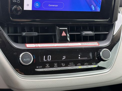Used 2025 Toyota Corolla LE FWD image 30