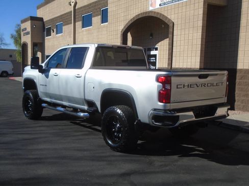 Used 2020 Chevrolet Silverado 2500 LT w/ All Star Edition image 11
