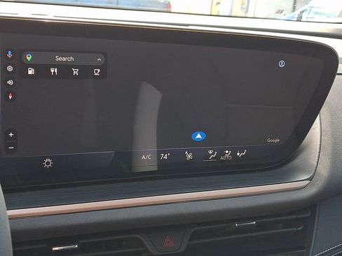 Used 2025 Buick Envision Sport Touring image 18