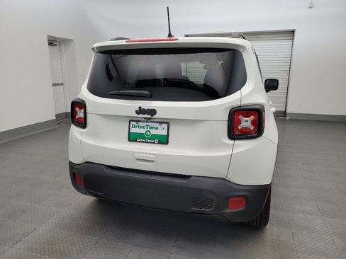 Used 2020 Jeep Renegade Altitude FWD image 7