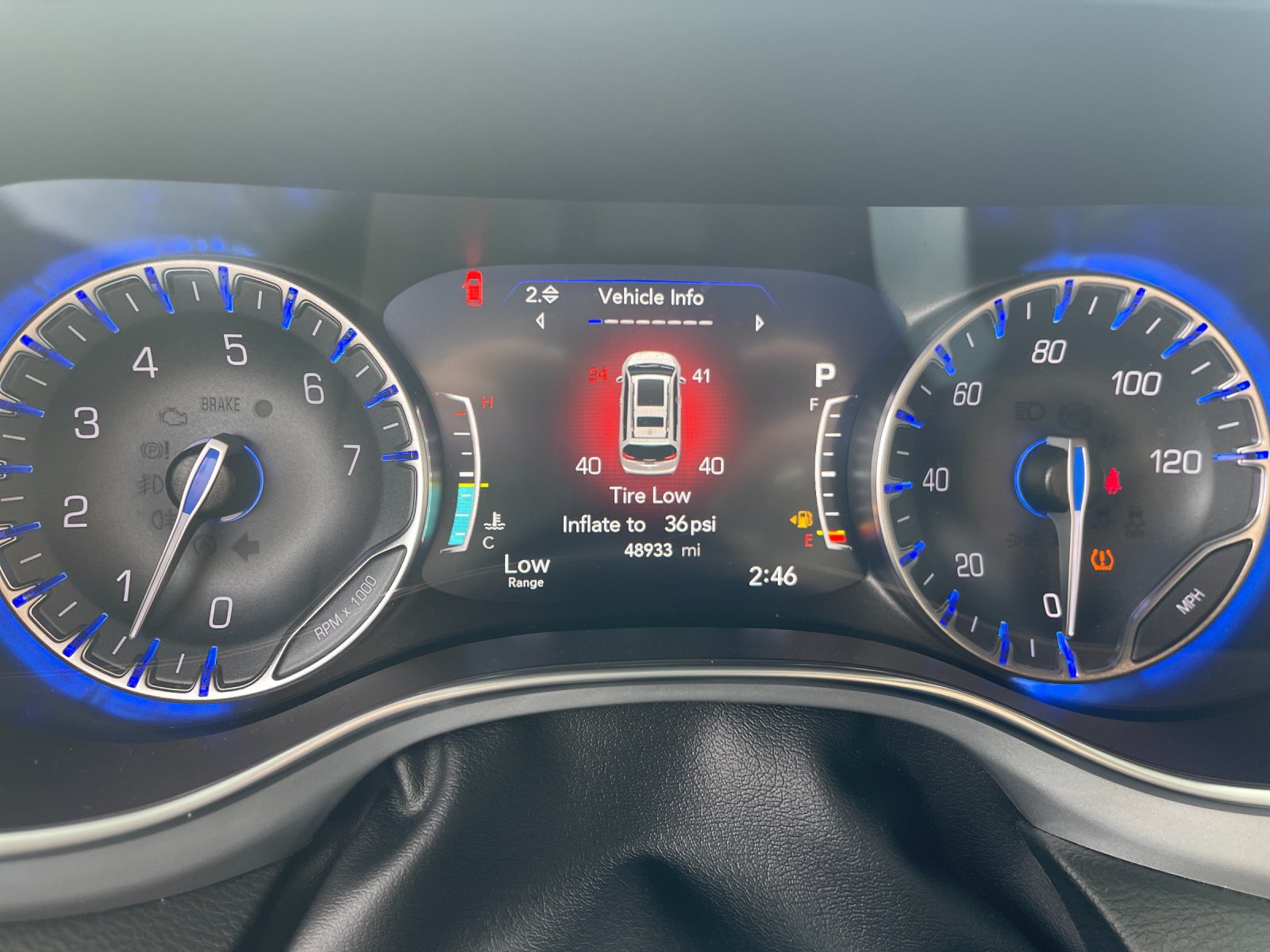 Used 2025 Chrysler Pacifica Limited FWD image 30