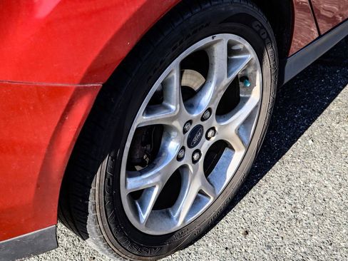 Used 2012 Ford Focus SEL image 41