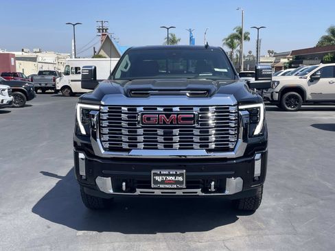New 2026 GMC Sierra 2500 Denali w/ Max Trailering Package AWD/4WD image 2