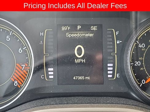 Used 2015 Jeep Cherokee Latitude w/ Cold Weather Group AWD/4WD image 14