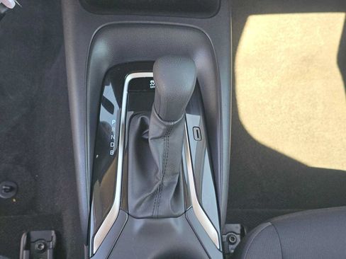 Certified 2025 Toyota Corolla LE FWD image 31