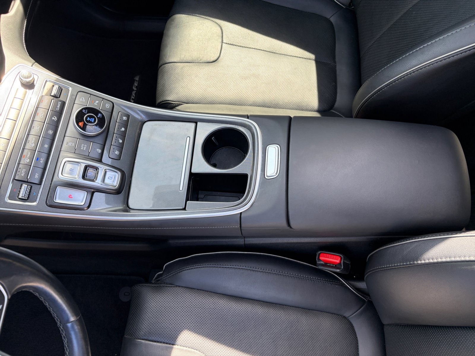 Used 2023 Hyundai Santa Fe Limited AWD/4WD image 16