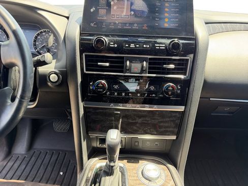 Used 2023 Nissan Armada Platinum w/ Captain's Chairs Package AWD/4WD image 12